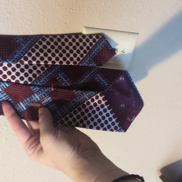 Oleg Cassini Red and Blue Patterned Tie - Picture 3 of 4